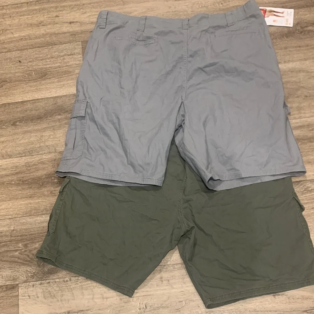 Men's Cargo Shorts - Gray and Green